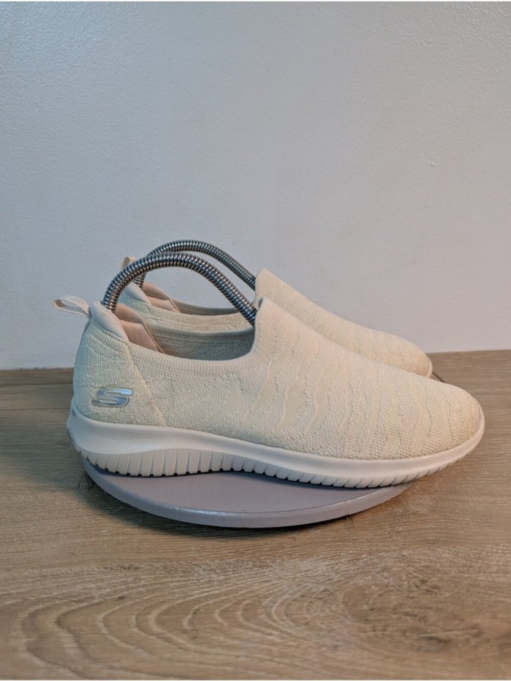 Skechers Ultra Flex Wild Eye Slip On Walking Shoes Beige 7.5 Women's Comfort - Picture 4 of 11